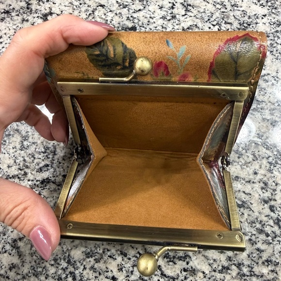 Patricia Nash Victorian Garden Leather Wallet - Picture 4 of 9